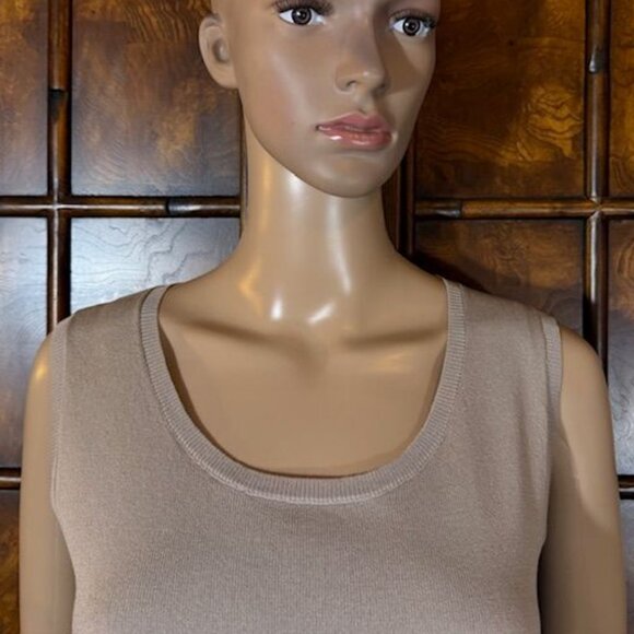 Marla Wynne Taupe Scoop Neck Side Slits Ribbed Side Slit Sweater Tank - Picture 8 of 16